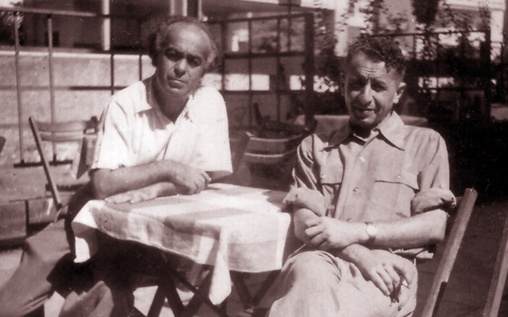 שלונסקי ואלתרמן בקפה כסית , תל-אביב, 1945